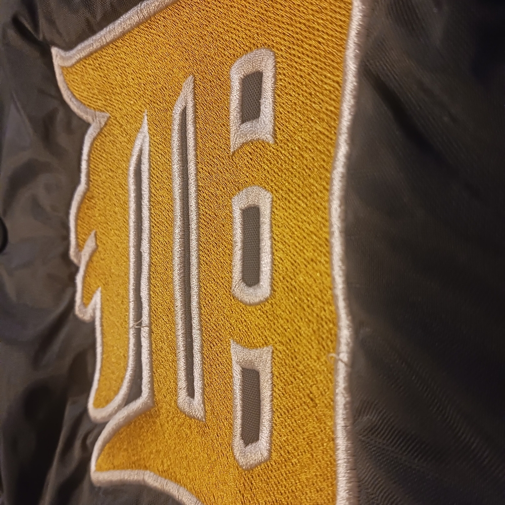 Vintage Satin Varsity Team Old English Bomber Jacket (M) - Picture 7 of 16